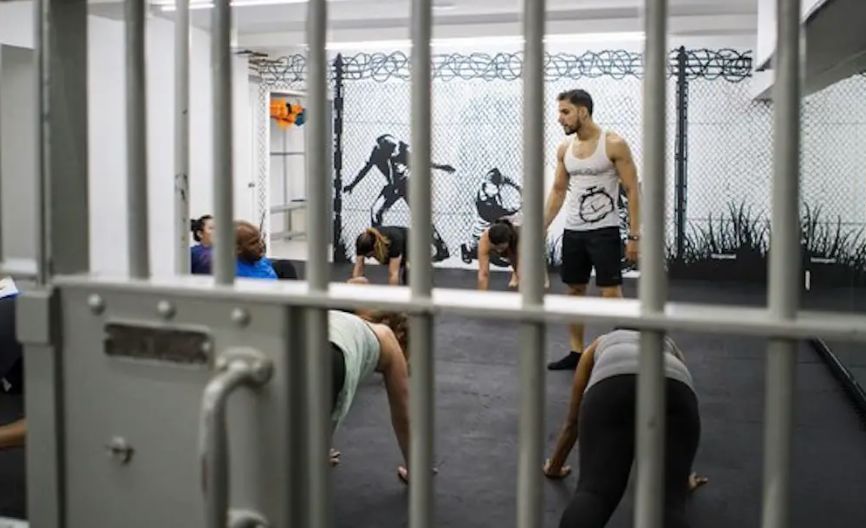 Bodybuilde Inmate The muscles in American prisons are big, how can they keep in shape ...
