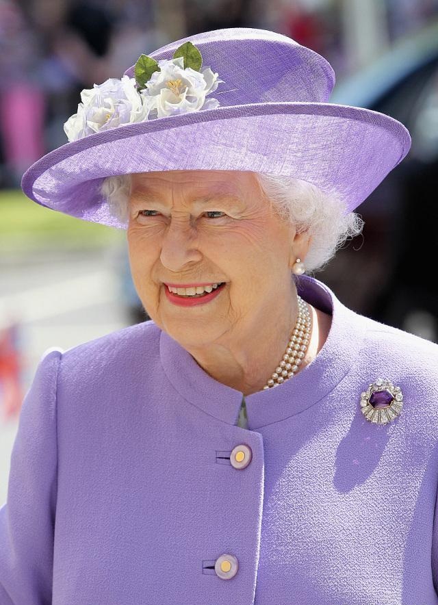 女王伊丽莎白二世的这个爱好，已经不是什么秘