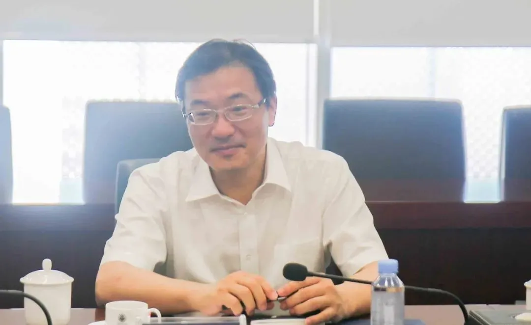 省审计厅副厅长白剑峰一行来我校调研