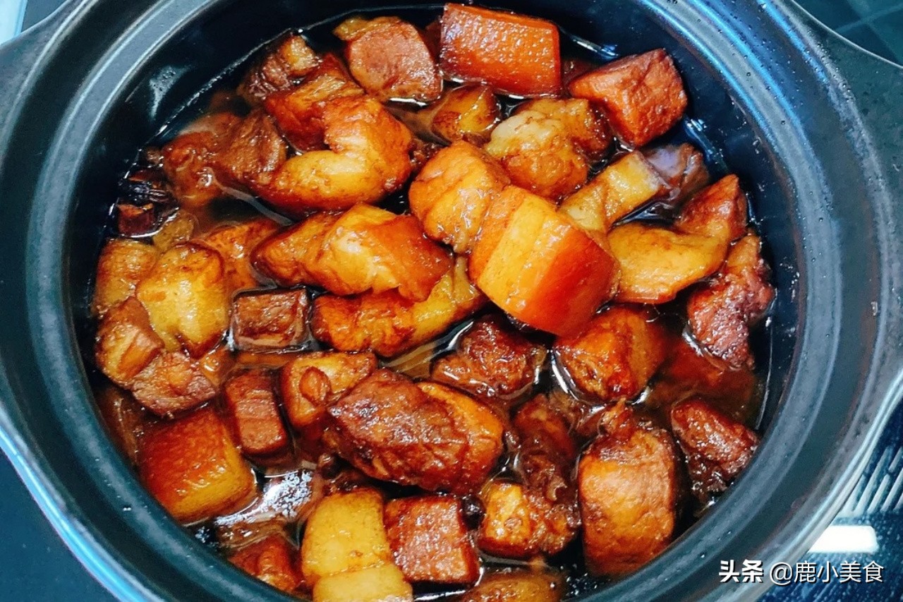 我家红烧肉从来不焯水，用3个步骤代替，红烧肉酱香软嫩，无腥味