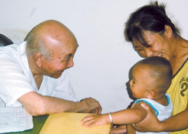 103岁日本逃兵，在中国行医70年，临终前说：我只