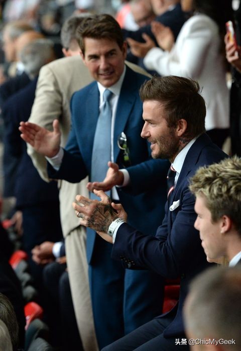 贝克汉姆与两儿子同款发型比帅，老贝还是永远的神