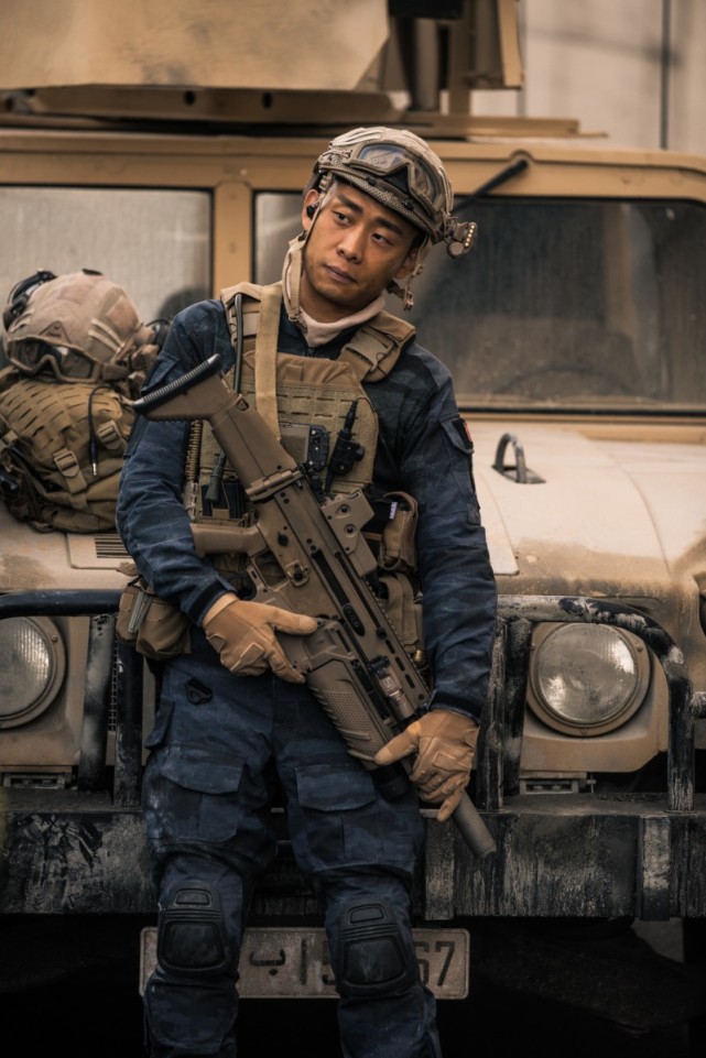 《红海行动》幕后你不知道的事，剧组在海外受