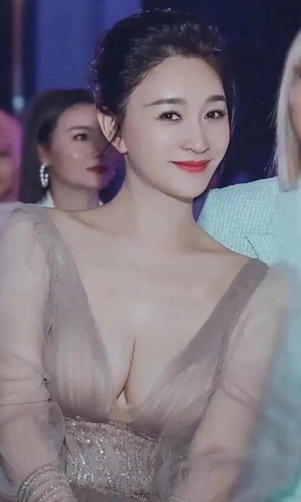 Facts Have Proved That The 47 year old human Beauty Li Xiaoran Has facts-have-proved-that-the-47-year-old-human-beauty-li-xiaoran-has