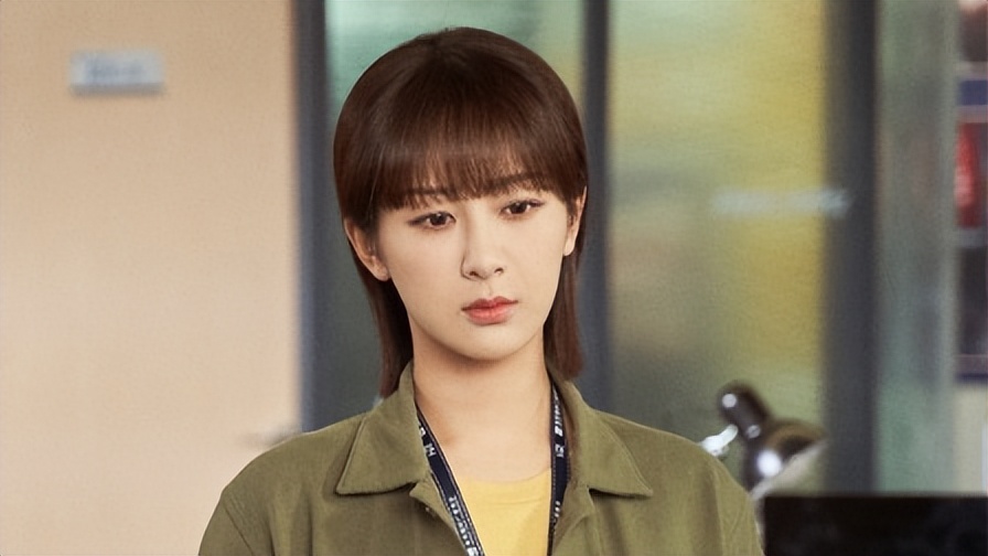 Yang Zi turned into a psychologist and started a journey of healing