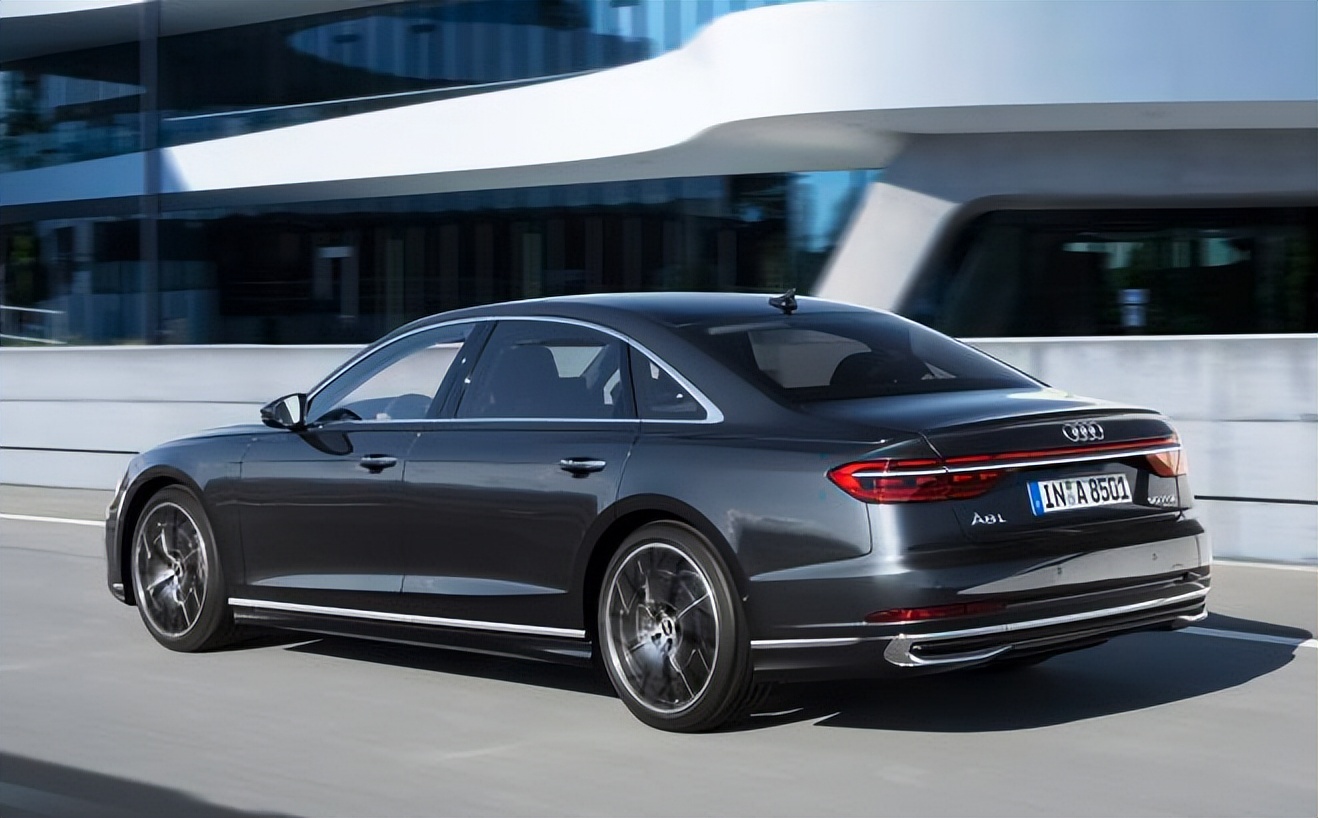 The new "Audi A8L" is about to blow up the street, about 860,000, the ...