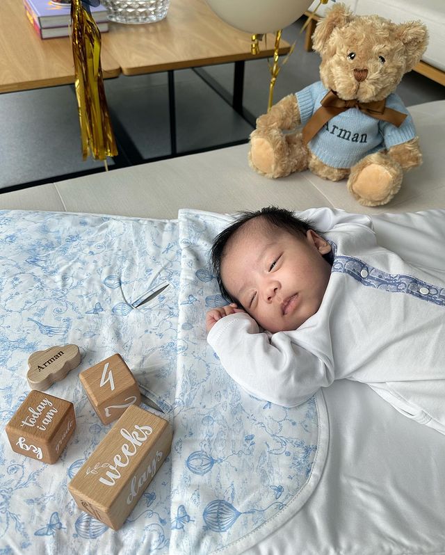 The son of Zhu Liqian's cousin Chen Xueling is full moon, and Andy Lau ...