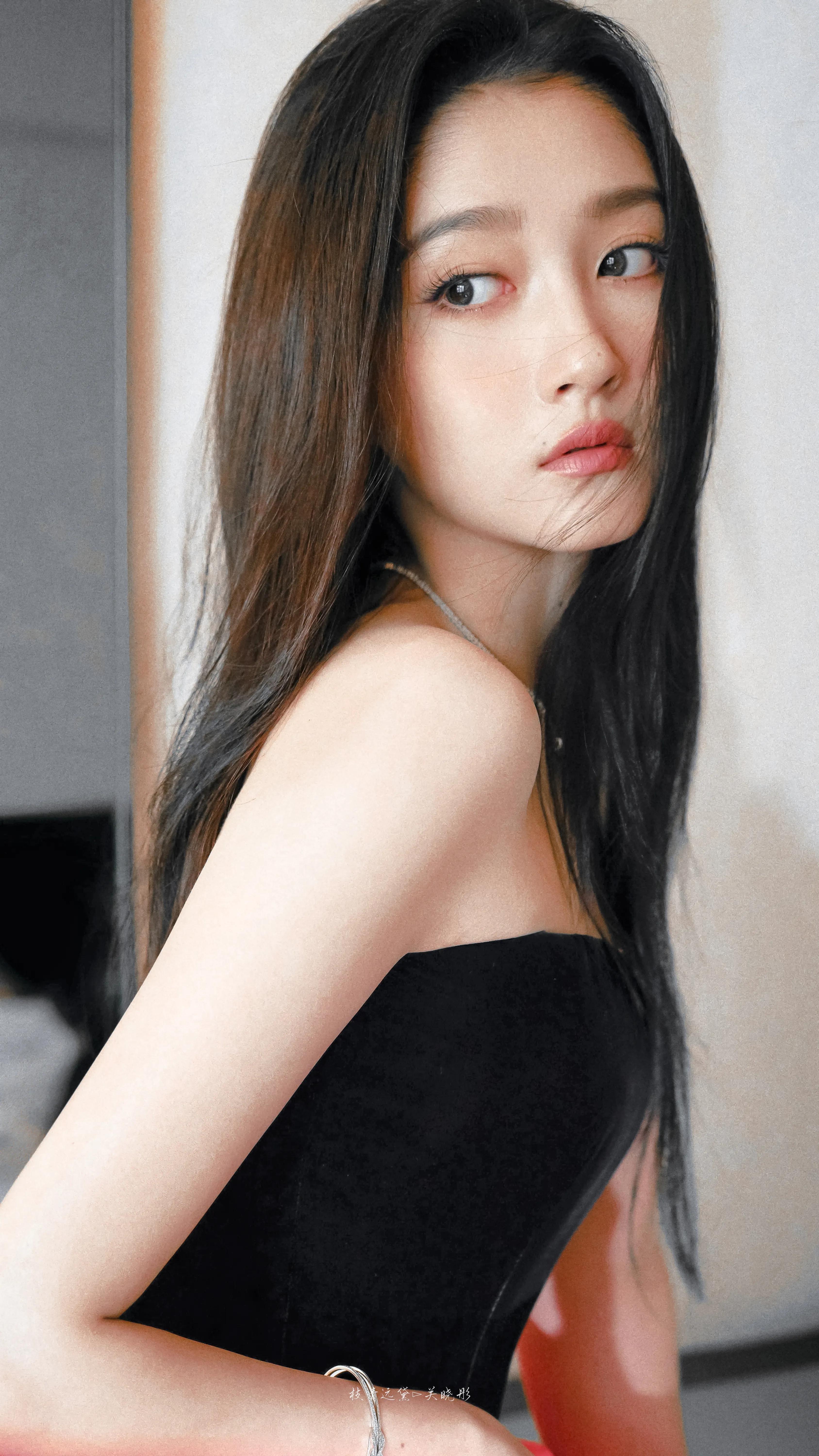 Guan Xiaotong - iNEWS