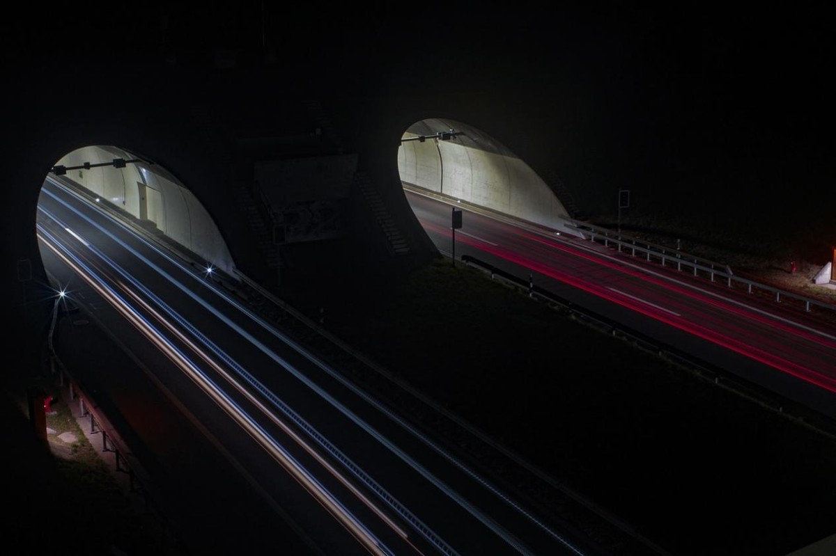 What does Mach mean? How fast is Mach 1? Equivalent to how many kilometers per hour? iNEWS