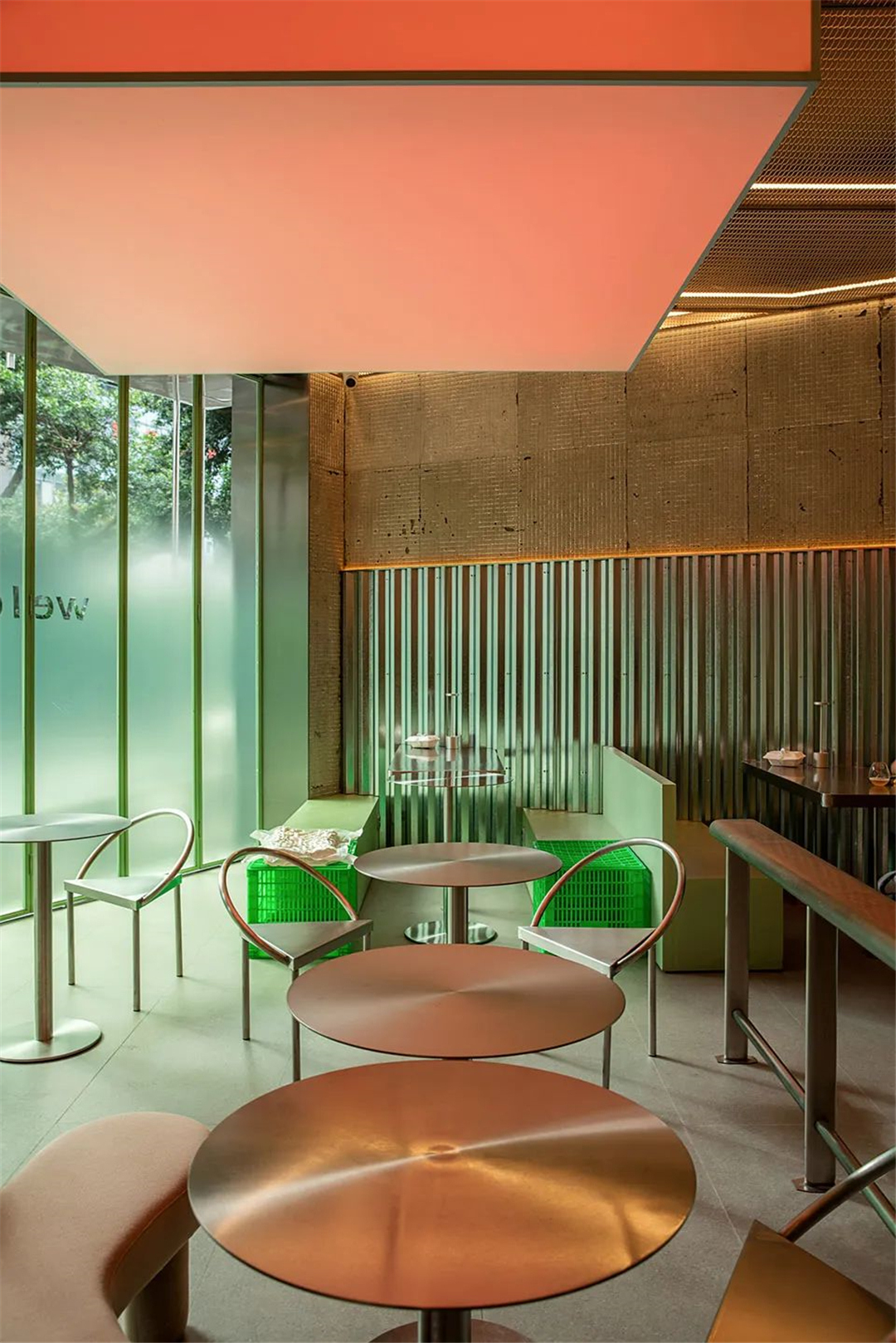 Day coffee night wine︱50㎡ industrial style restaurant design - iNEWS
