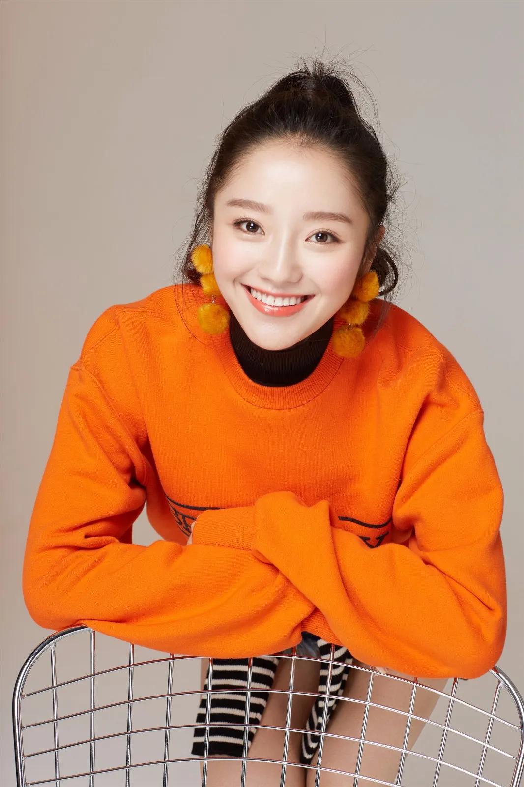 Beautiful actress: Xiao Yan - iNEWS