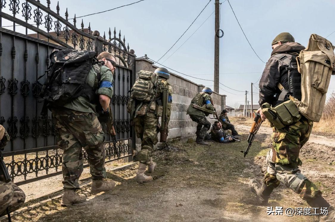 Rockets penetrate the roof late at night!Chechen armed casualties are ...