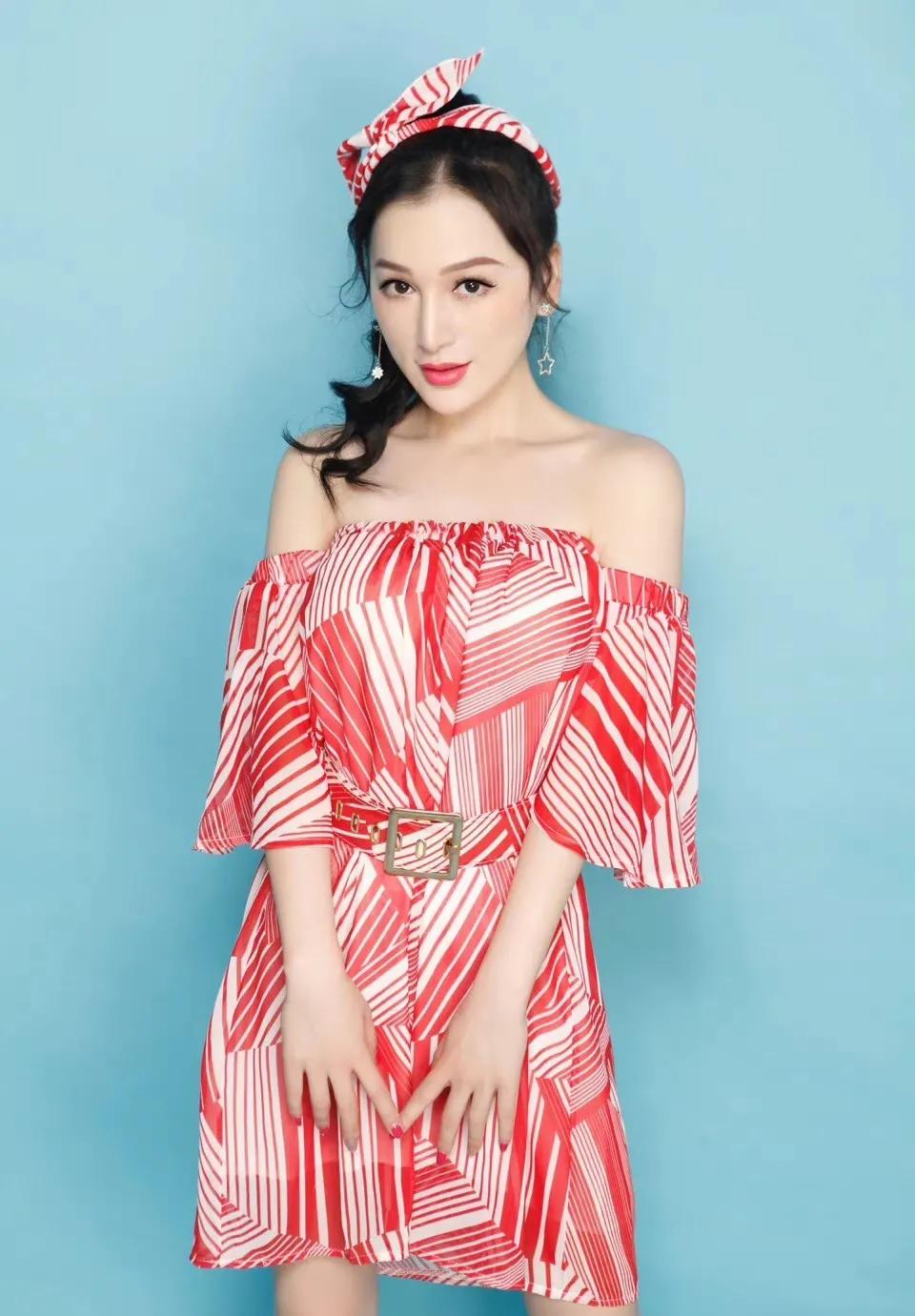 Mixed race actress Shen Lu - iMedia