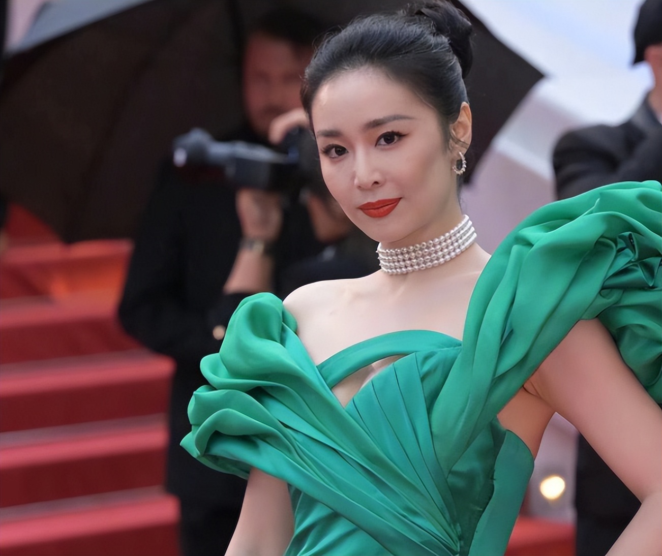 Gong Li revealed that after the Cannes red carpet, she rejected her ...