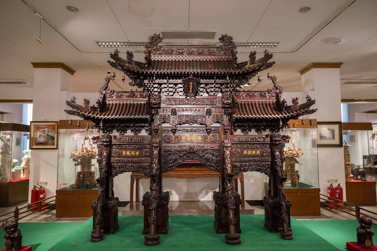 Chen Lihua, the richest woman in China, married a Tang Seng actor who