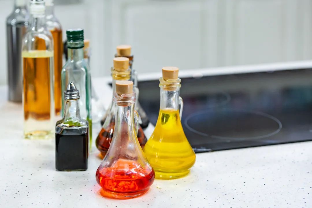 Does plastic bottled soy sauce really cause cancer? iNEWS