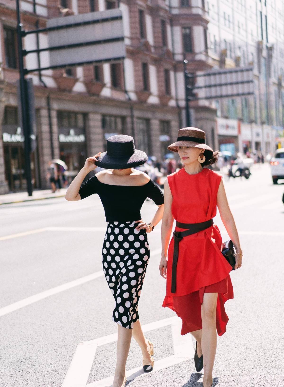 I suggest women aged 4050 to stop tucking in their pants! Learn from