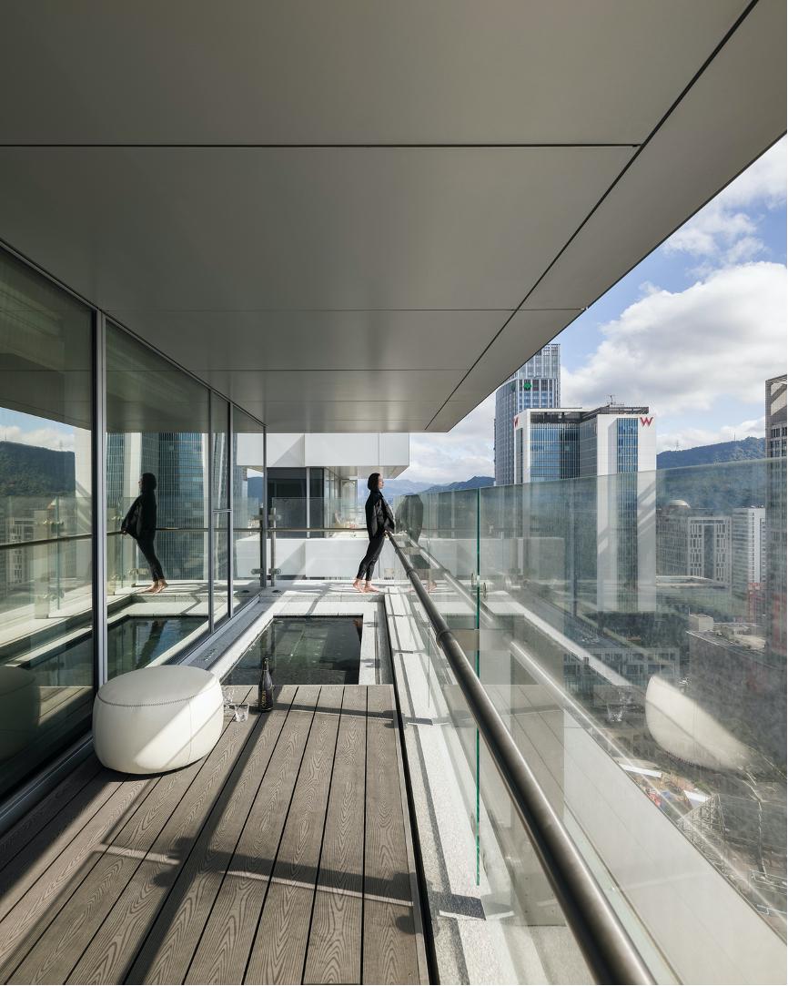 Board aboard!Immediately go to the vast interstellar "City Voyage" won