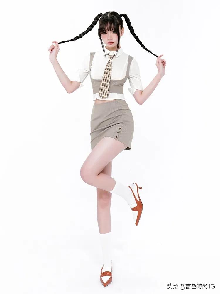 sweet-and-spicy-girl-uniform-style-inews