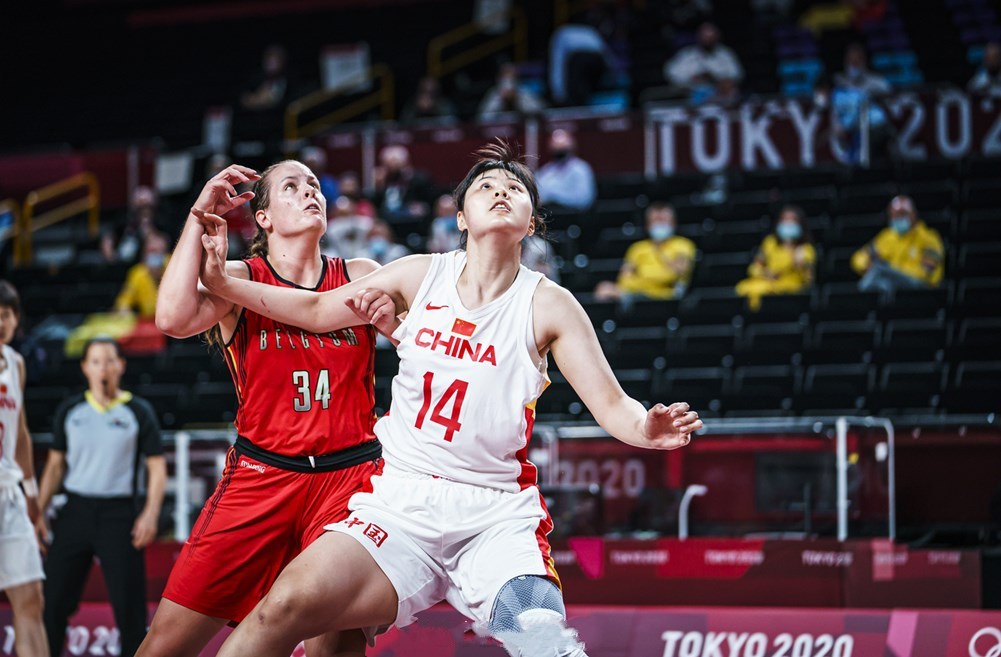Extra!Li Yueru signs with WNBA Chicago Sky - iNEWS