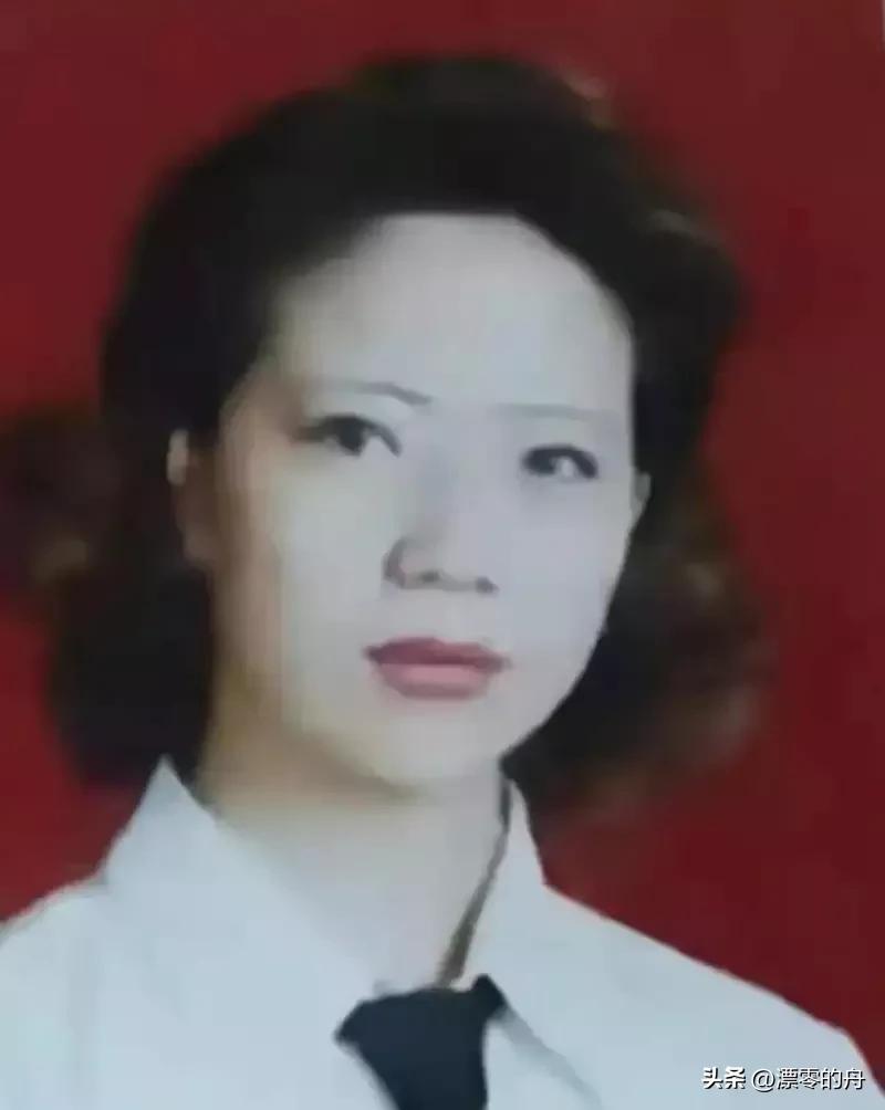 Sholi Rasmi The pictures of Li Shaoli when she was young were exposed, and the ...