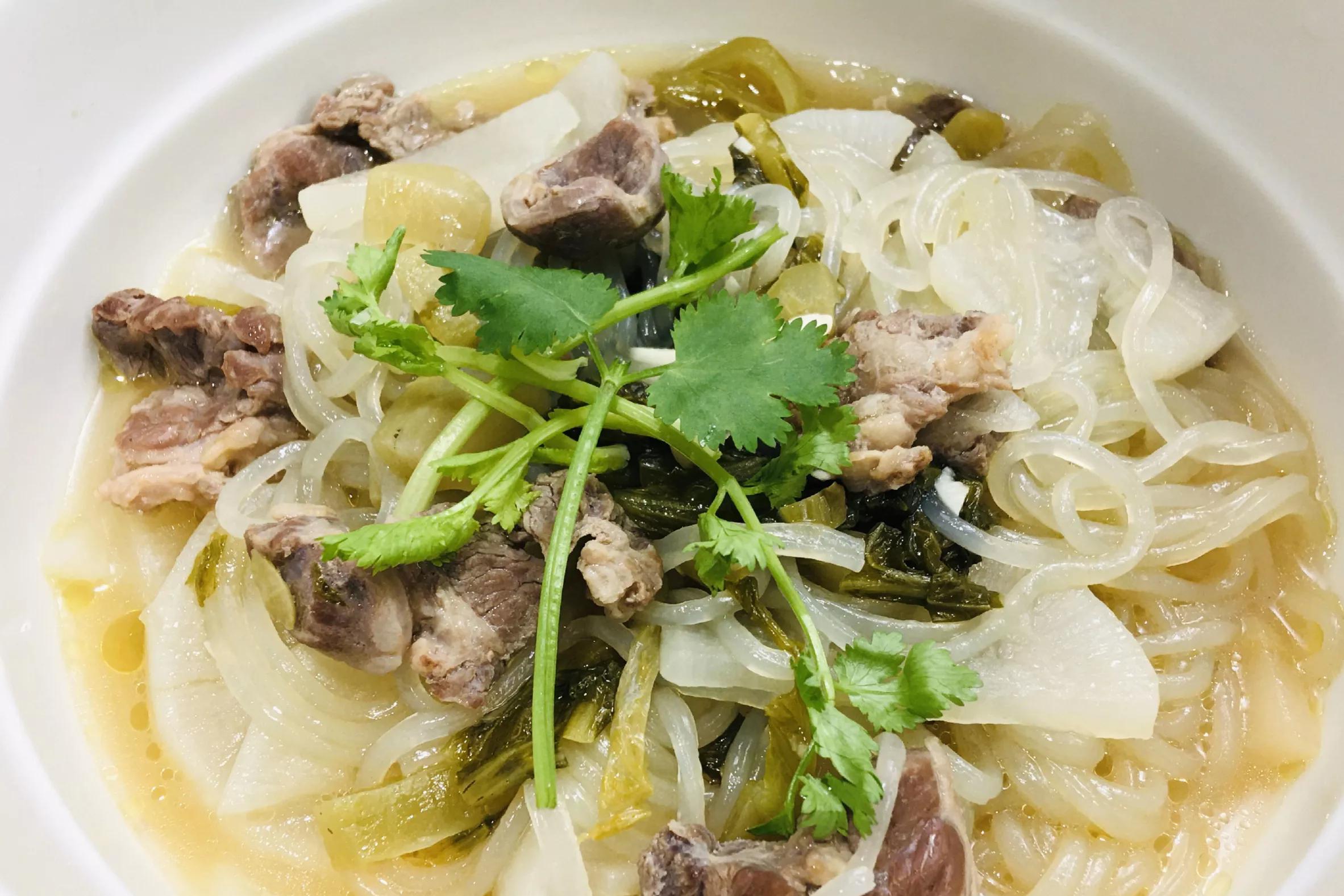 Why is the Northeast mutton stewed with sauerkraut now 