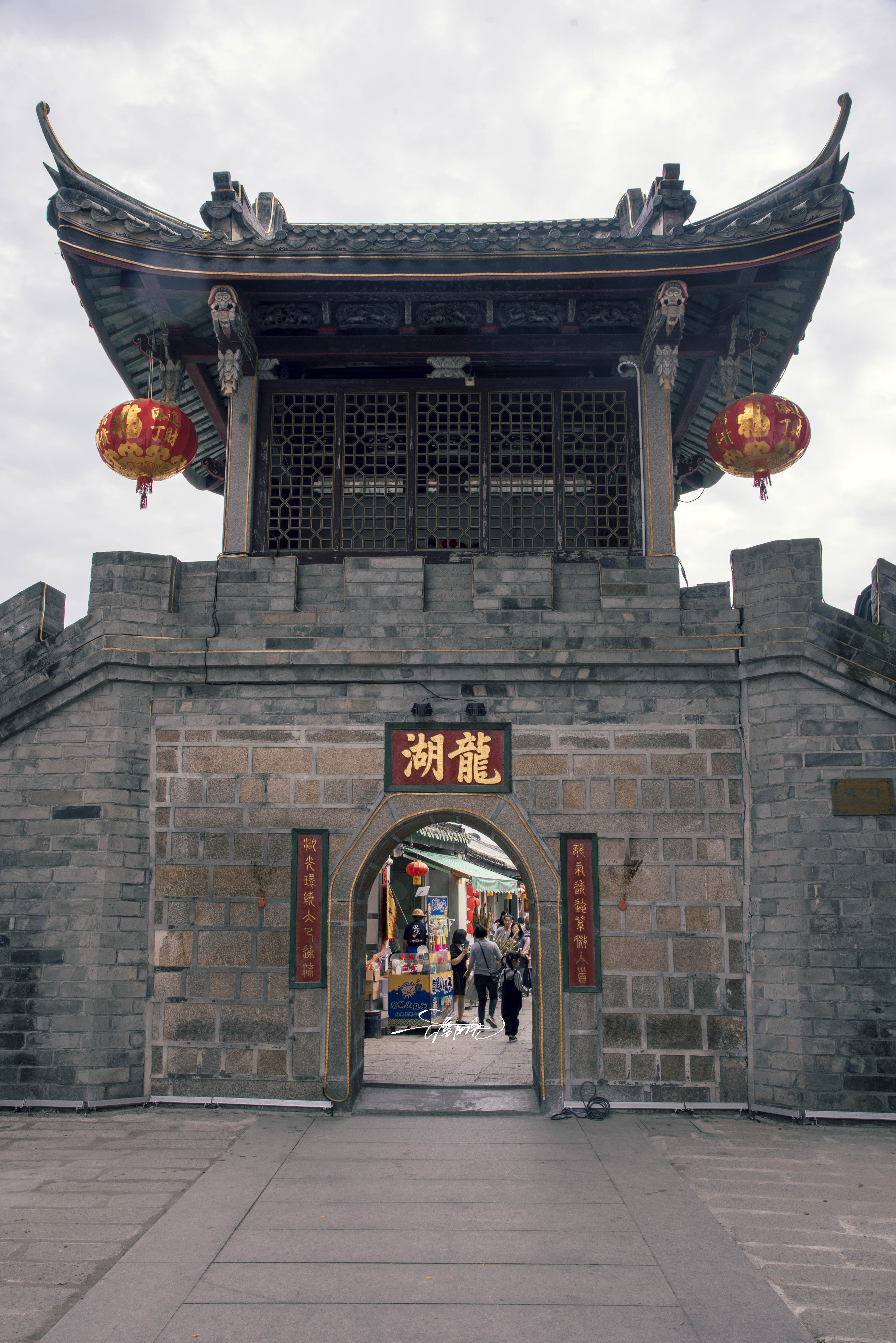 What is the ancient village of Longhu at the end of the Hanjiang River ...