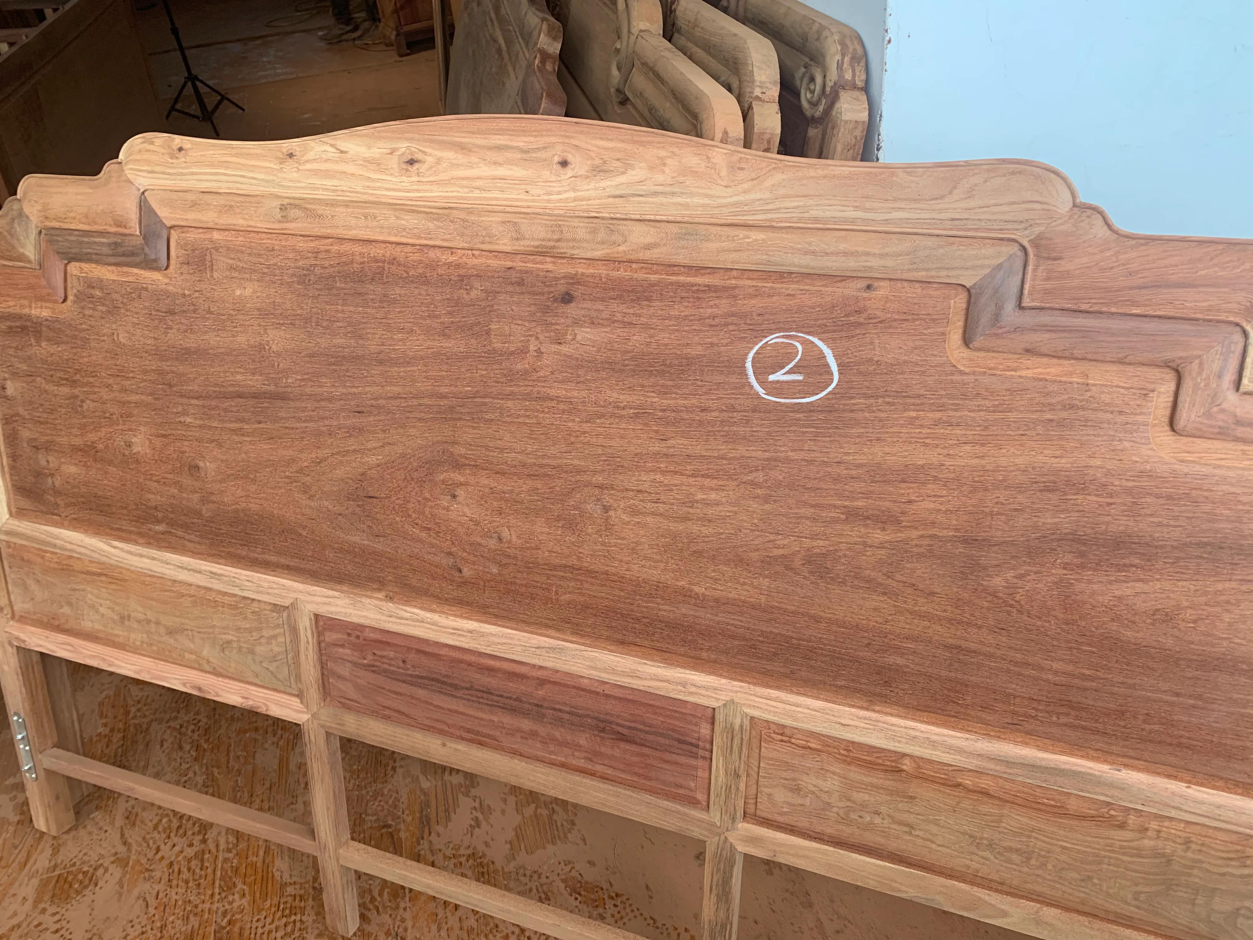 Help customers choose Burmese pear headboard iNEWS