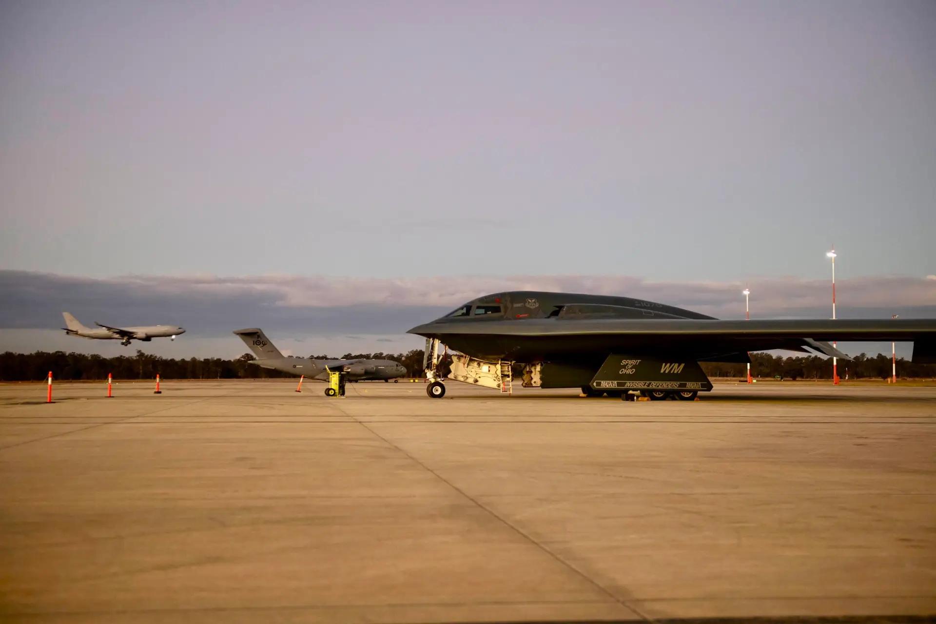 20% Of USAF B-2 Bombers Deployed To Australia - INEWS