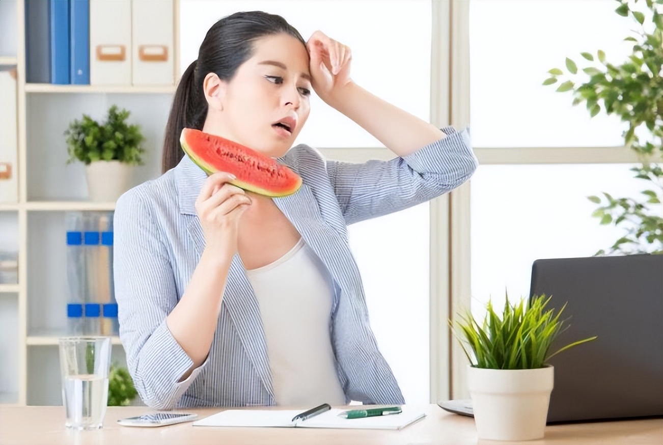 Why do some people sweat all over the body at all times, while others ...