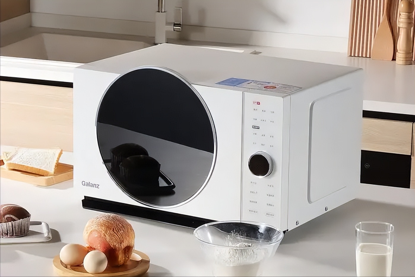 Once the kitchen artifact microwave oven, why are few people using it