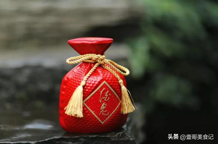 What kind of wine do Hunanese treat guests with?5 kinds of brewed ...
