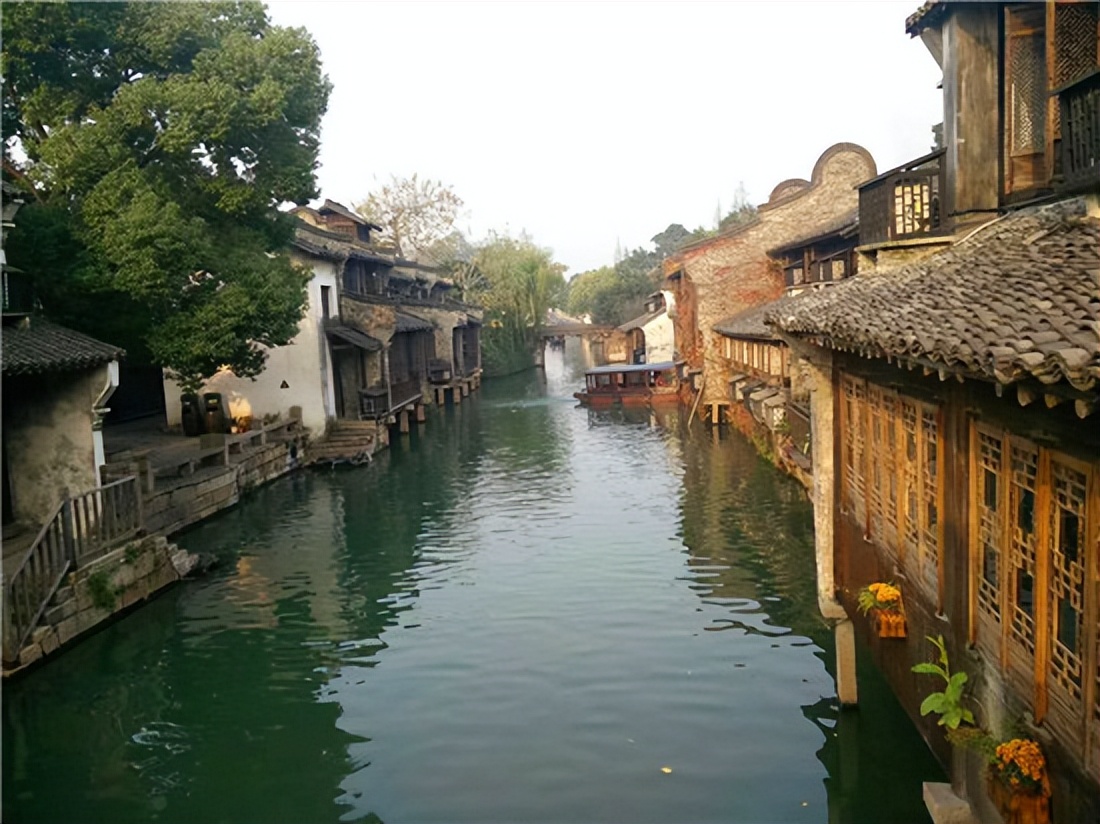 Jiangnan Water Town - Wuzhen Tour - iNEWS