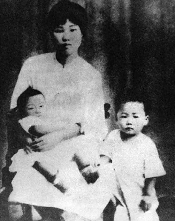 As the only surviving son of a great man, Mao Anqing died of illness in ...