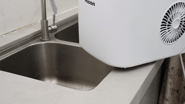 Ice out in 8 minutes, this low-power ice maker is suitable for office ...