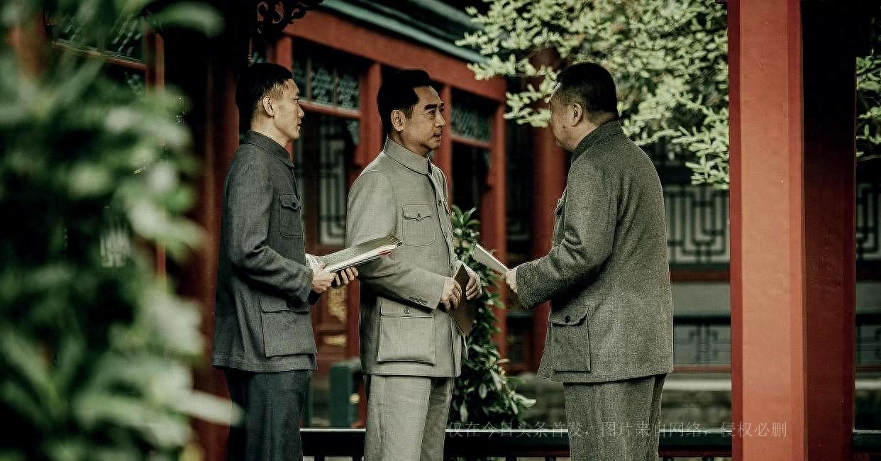 Guo Weihua plays Premier Zhou in "The World is Together", but the only ...