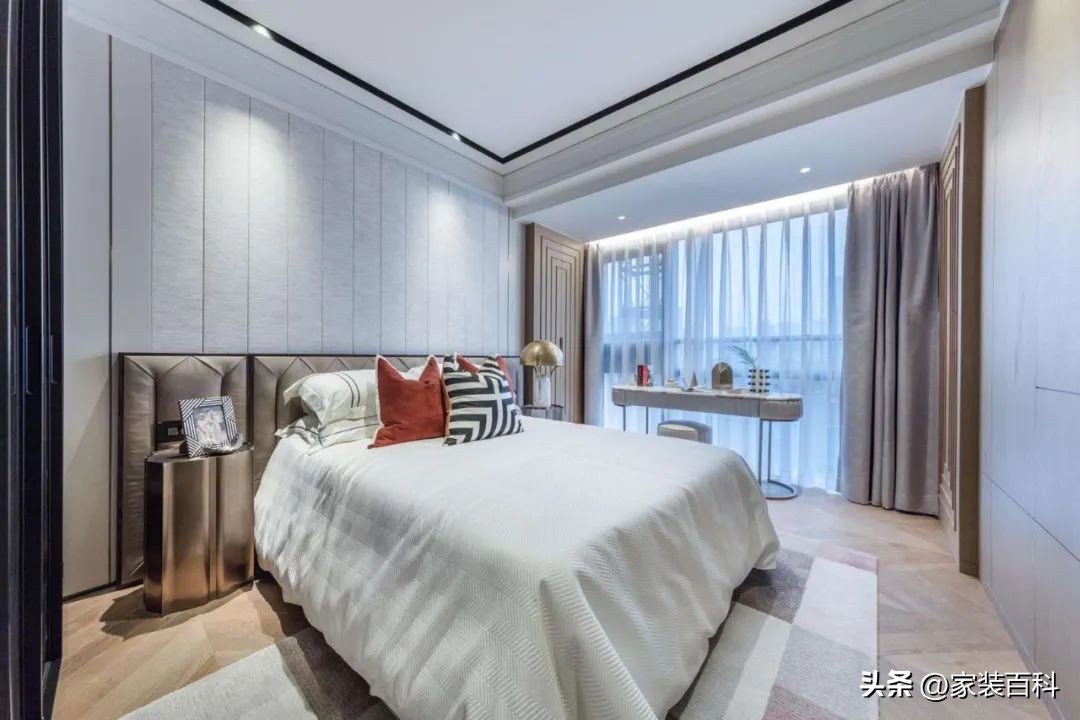 How much does it cost to decorate two bedrooms and one living room