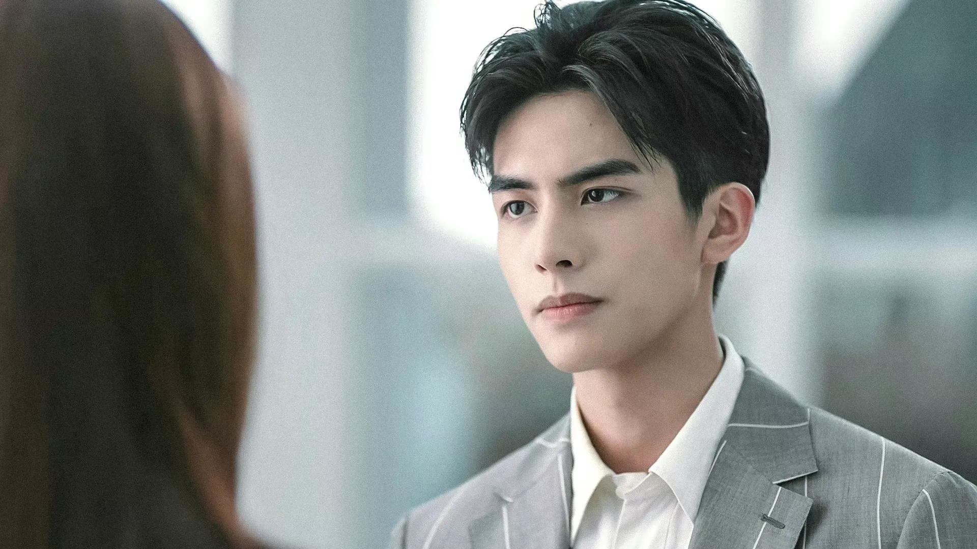 song weilong parents