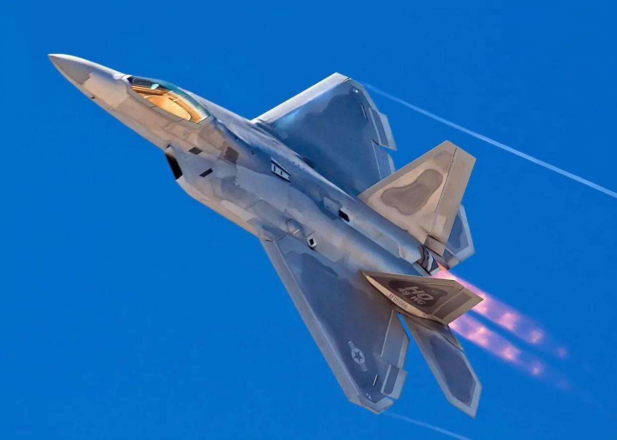 The Inter-era Fighter That Surpassed the United States - Phenom-97 - iMedia