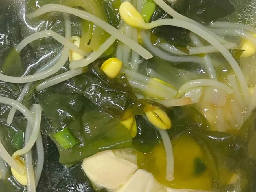 These eight soups are suitable for drinking in summer. They are ...