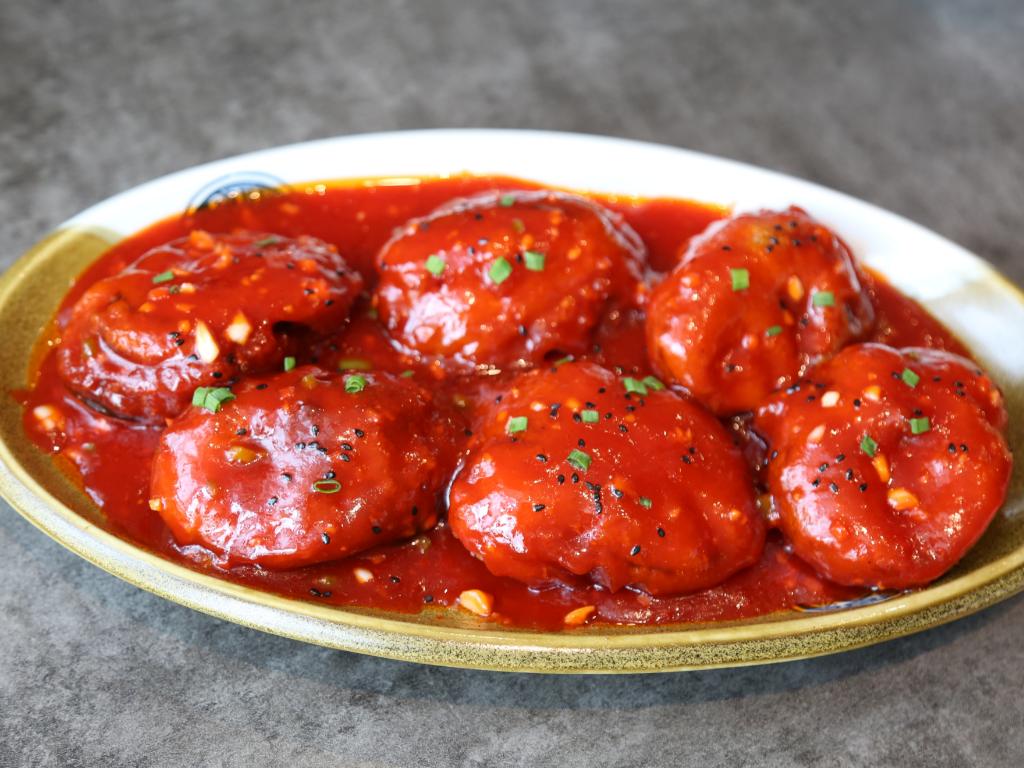 Braised sauce, use this method to color the color, the color is more