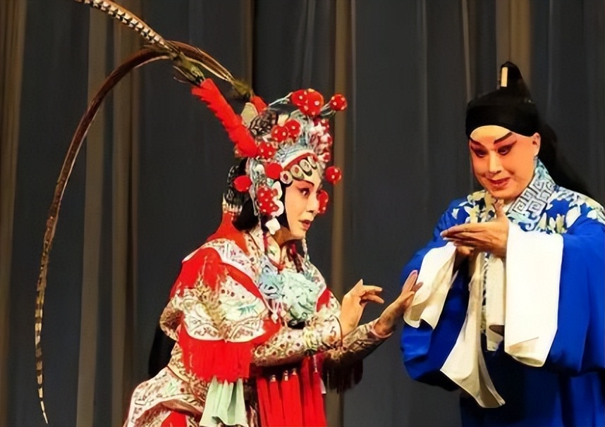 What is the reason why Peking Opera is called the 