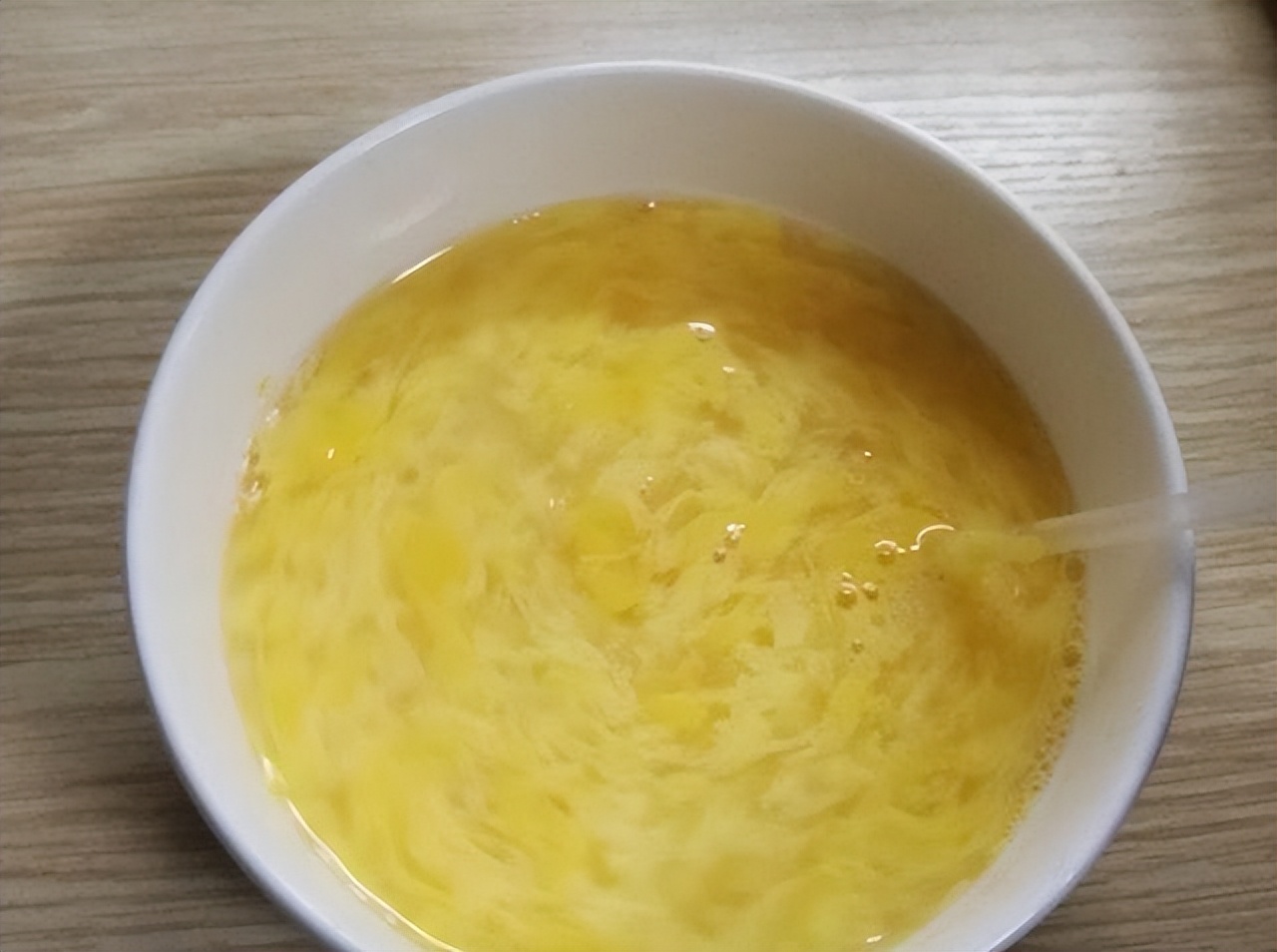 "Boiling eggs with boiled water" drops sesame oil, if you keep drinking