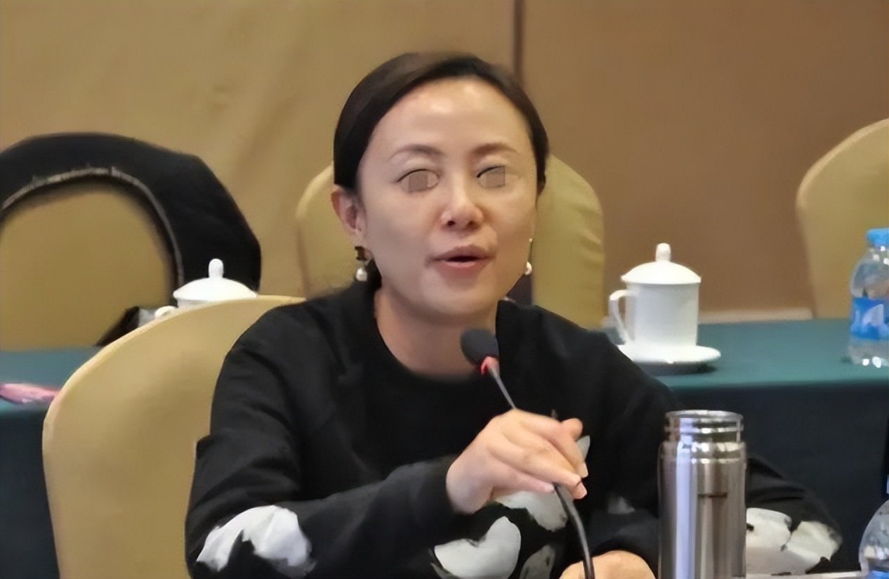 Review of "The First Beauty Editor-in-Chief" Tao Yan's Absurd History ...