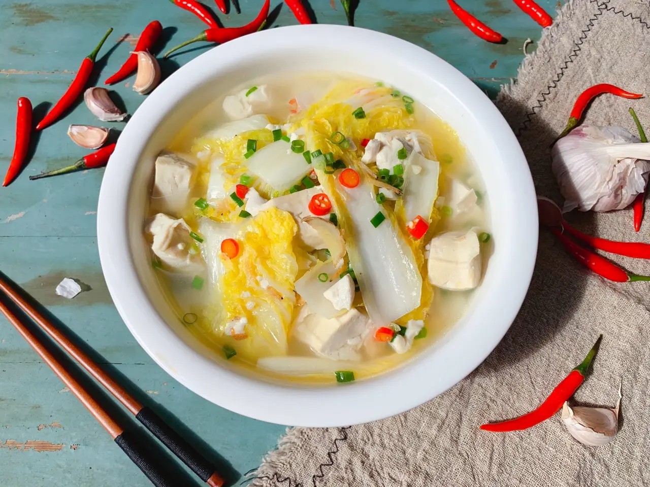 Teach you nutritious and delicious baby vegetable tofu soup, delicious