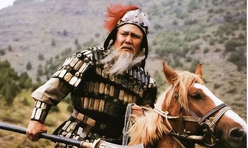 Why Zhuge Liang mentioned in Long Zhong, fertile fields for thousands