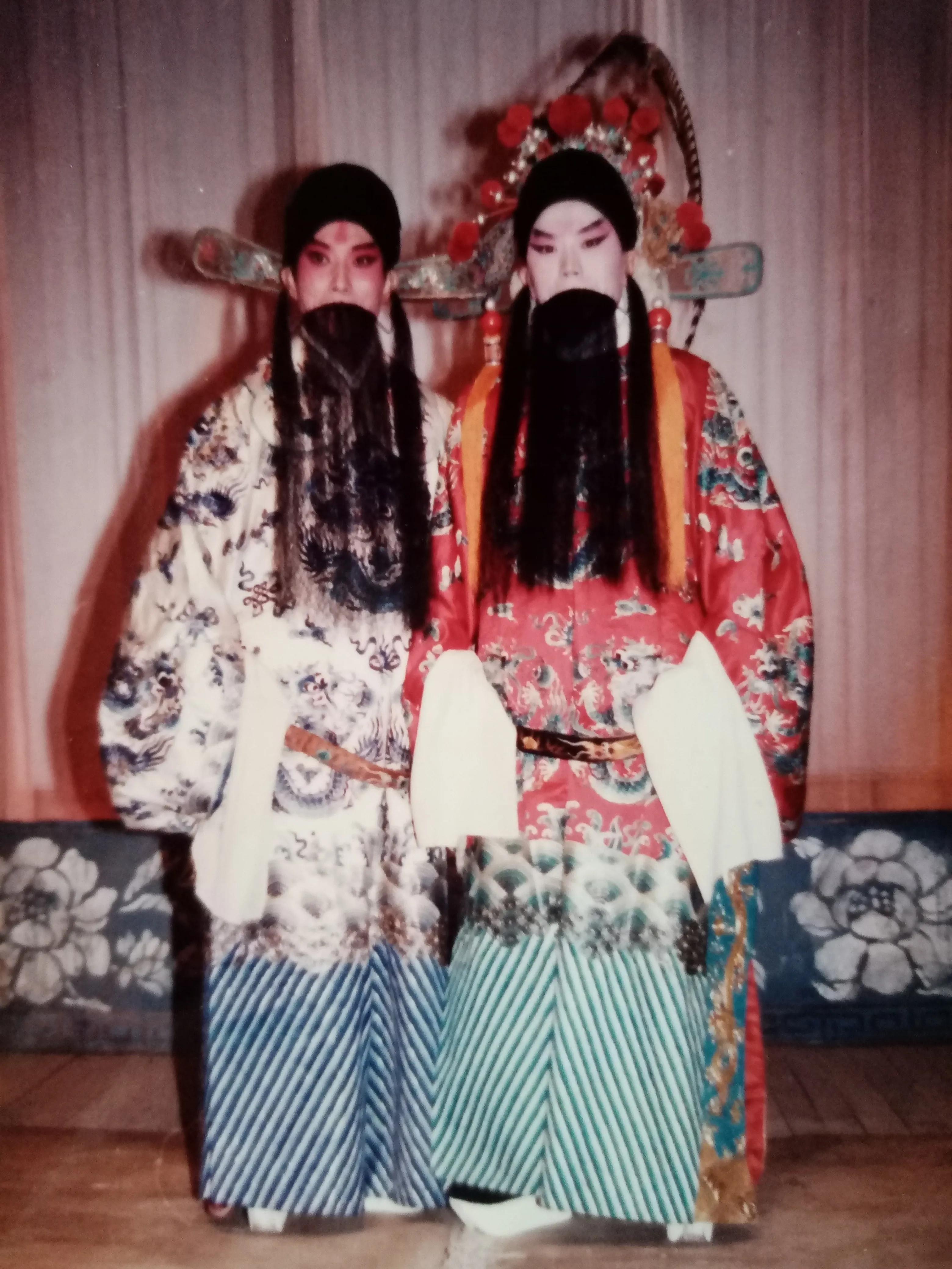 Linqing One play, one painting, one story: Geng Qichang, Li Weikang and his ...