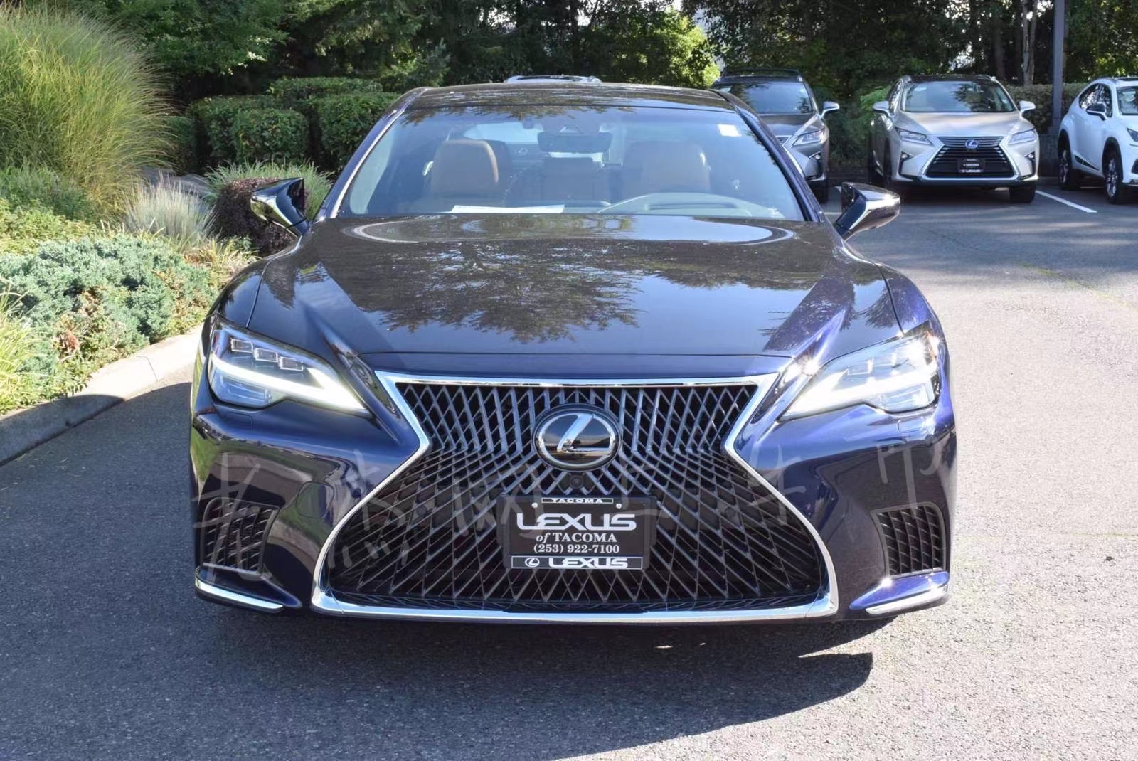 2023 Lexus LS500 real shot, replaced with 3.5T engine, competition BMW ...