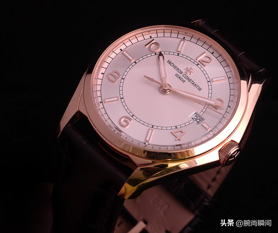 Review: The New Patek Philippe Calatrava Ref 5226G-001 - iNEWS
