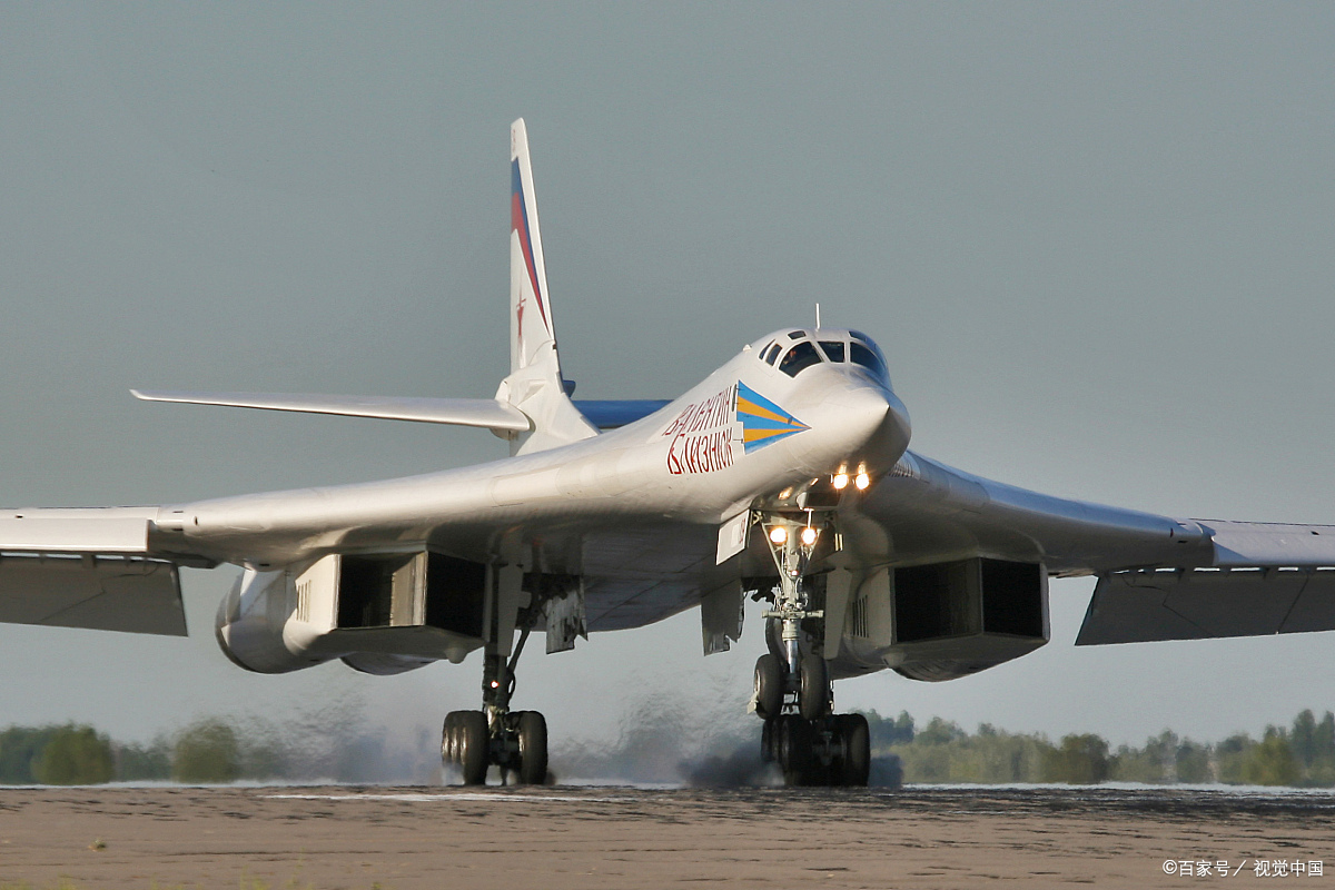 Inventory of the three most advanced bombers in the world, China's H-6K ...